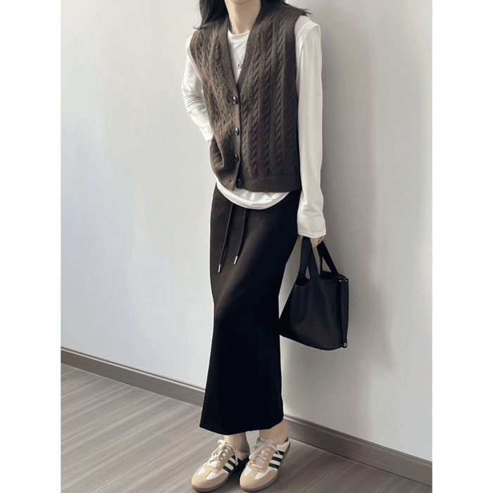 骨格ストレートノースリーブベスト