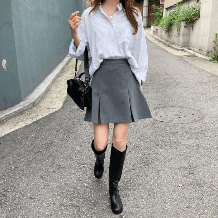 骨格ストレートタックプリーツミニスカート