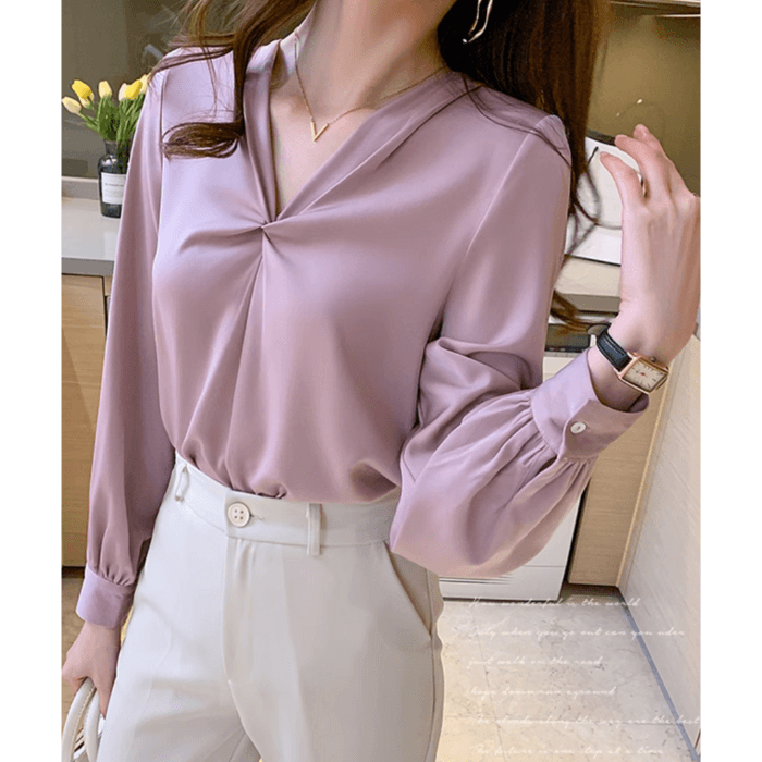 骨格ストレートノーカラーブラウス