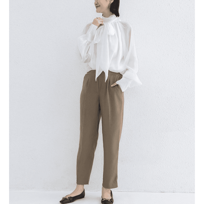 骨格ストレートシガレットパンツ
