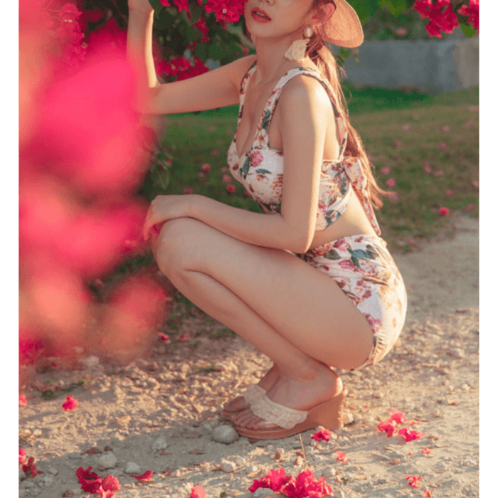 骨格ストレート花柄セパレート水着