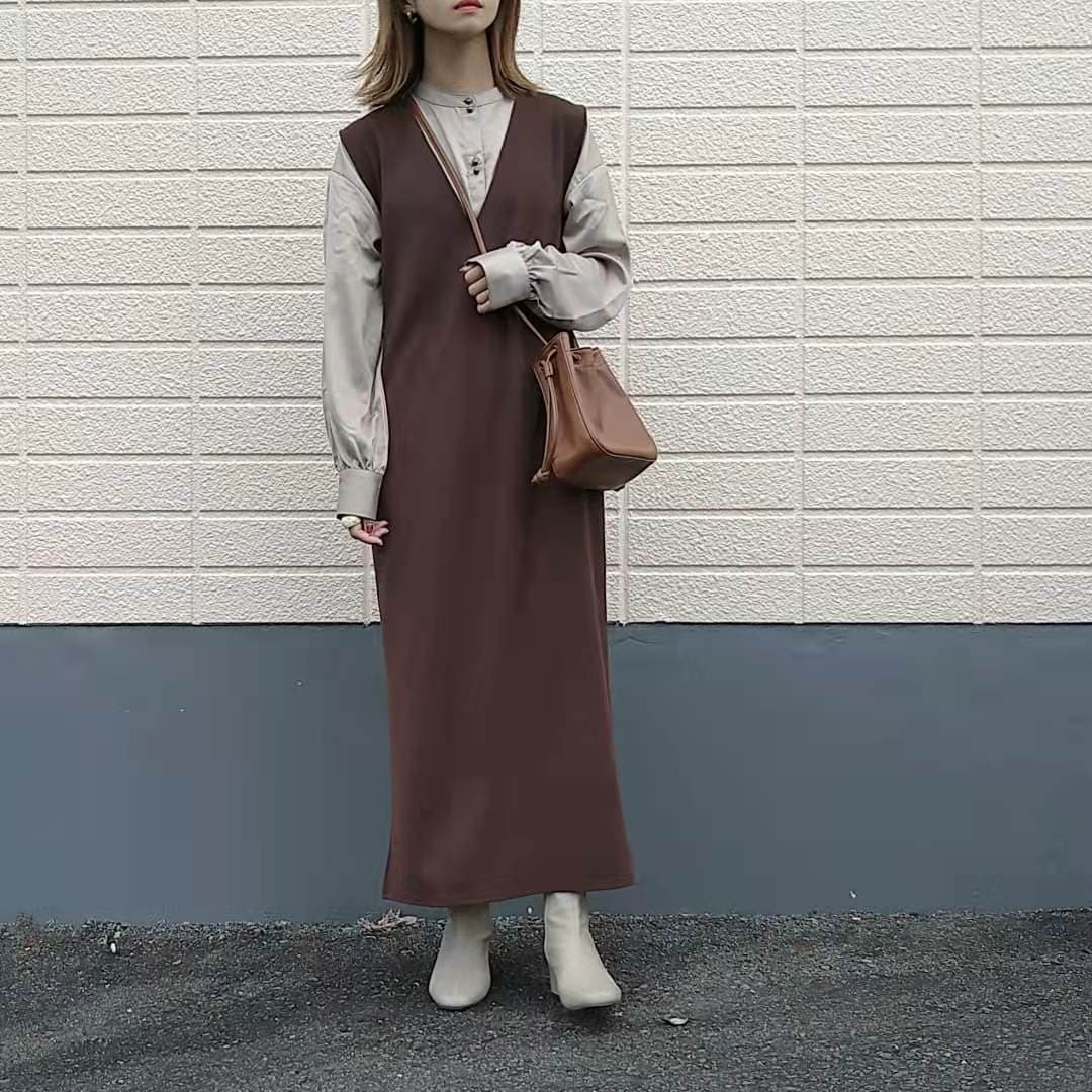 骨格ストレートVネックベストワンピース