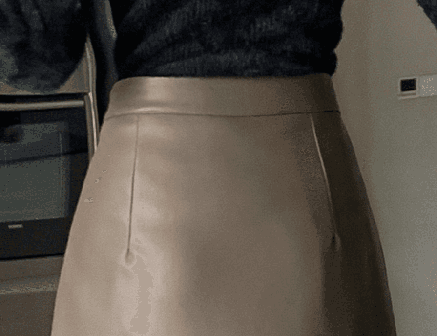 骨格ストレートPUレザーサイドスカート