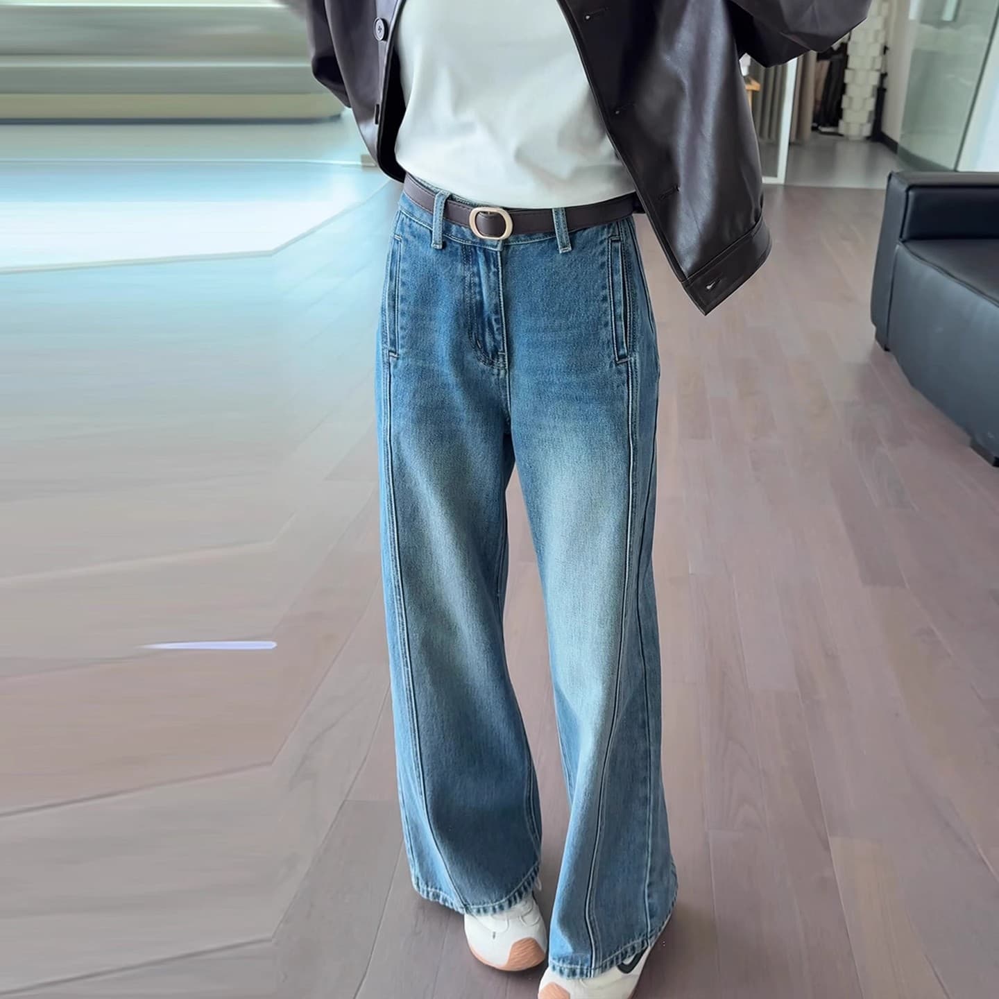 骨格ストレートストレートレッグデニムパンツ