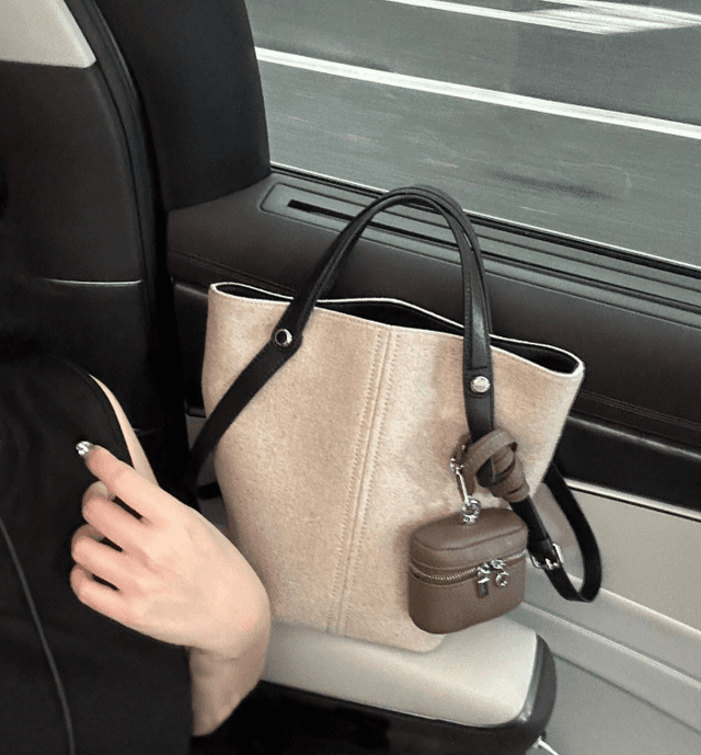 骨格ストレートキャンバス×リアルレザーバケットトート