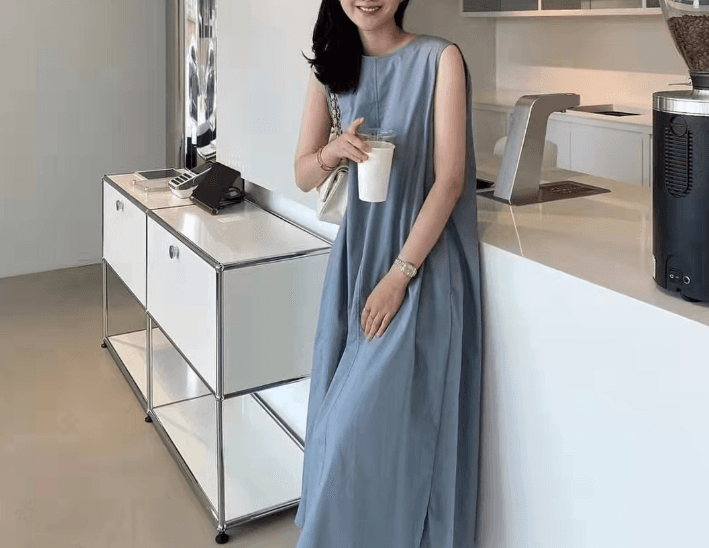 骨格ストレートバックコンシャルノースリーブワンピース