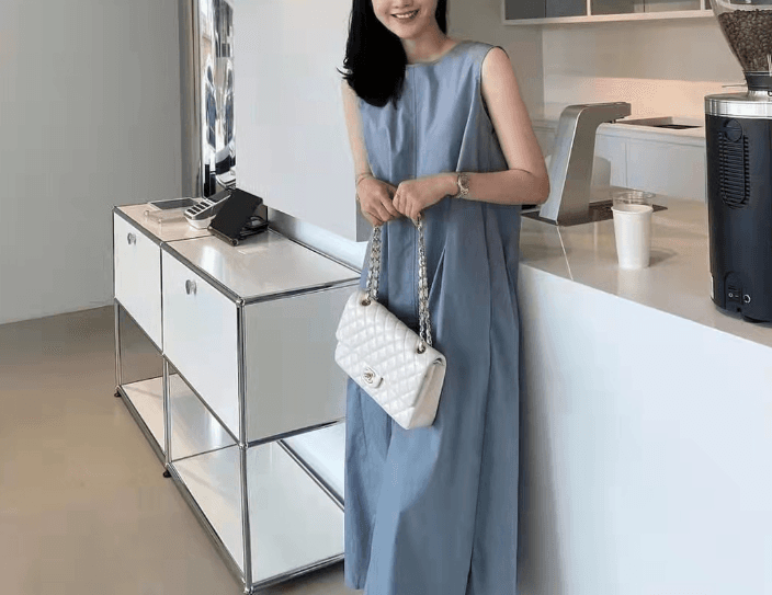 骨格ストレートバックコンシャルノースリーブワンピース