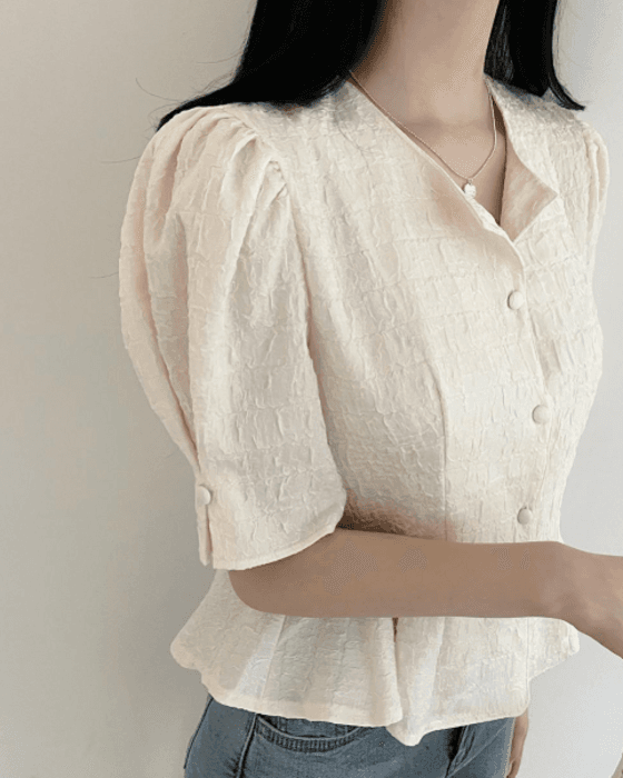 骨格ストレートペプラムフェミニントップス