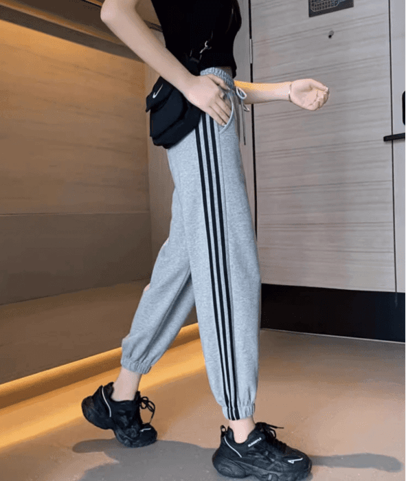 骨格ストレートサイドラインスウェットパンツ