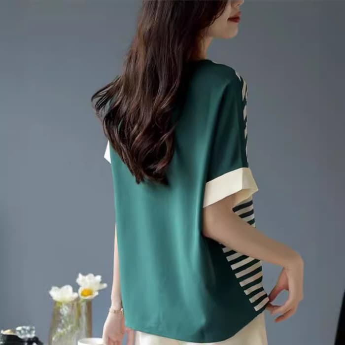 骨格ストレート襟付きボーダーTシャツトップス