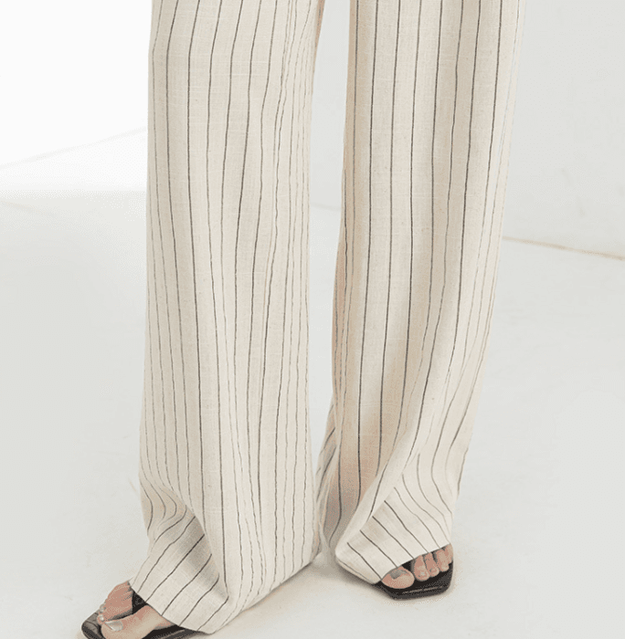 骨格ストレートストライプワイドパンツ