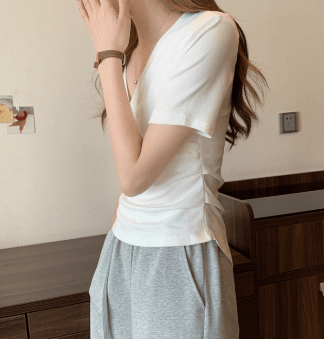 骨格ストレートラップ風デザイン半袖Tシャツ
