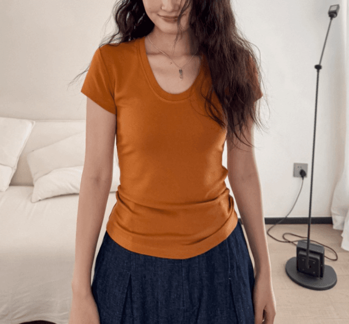 骨格ストレートUネックシンプルTシャツトップスS