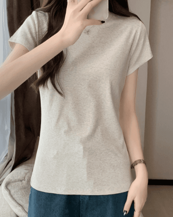 骨格ストレートラウンドネックTシャツ