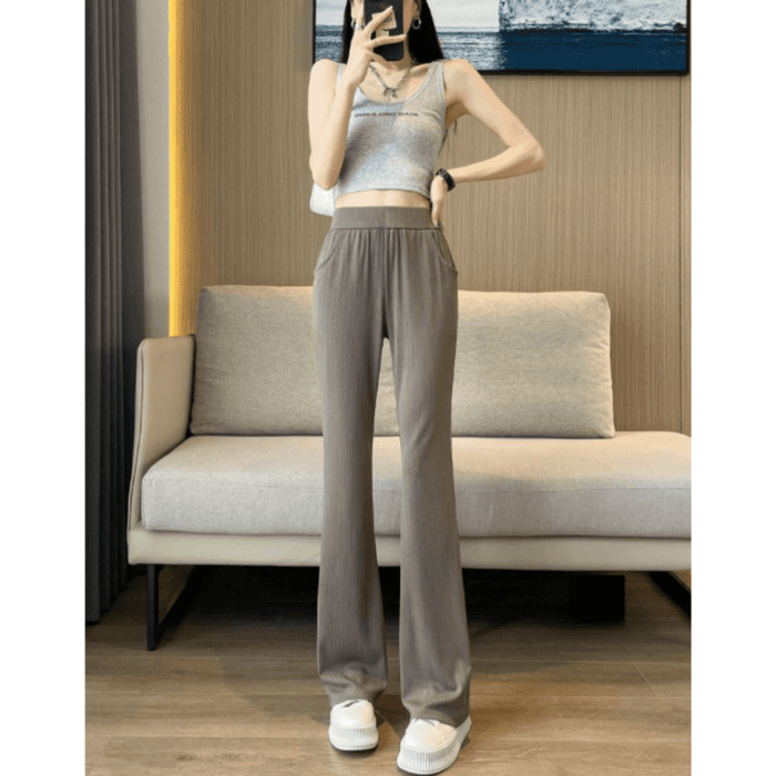 骨格ストレートフレアパンツ