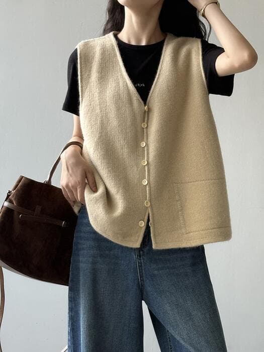 骨格ストレートVネックニットベスト