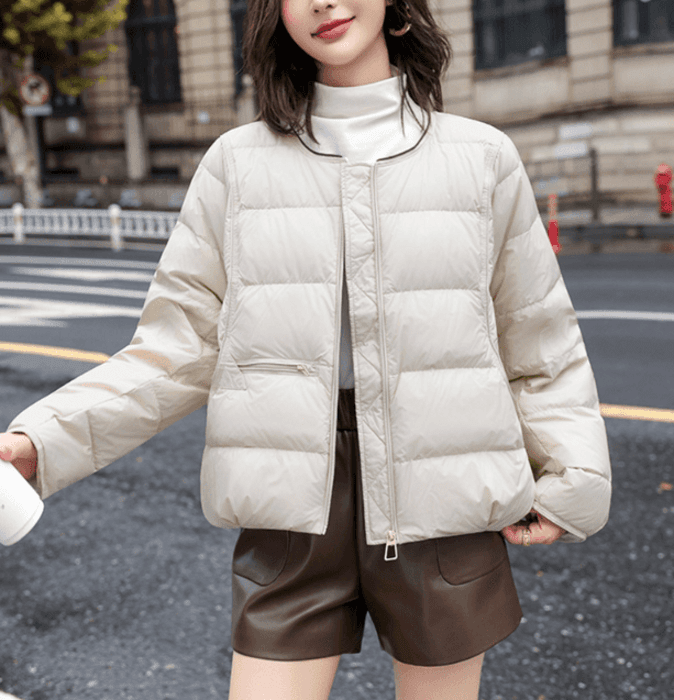 骨格ストレートラウンドネックライトダウンコート