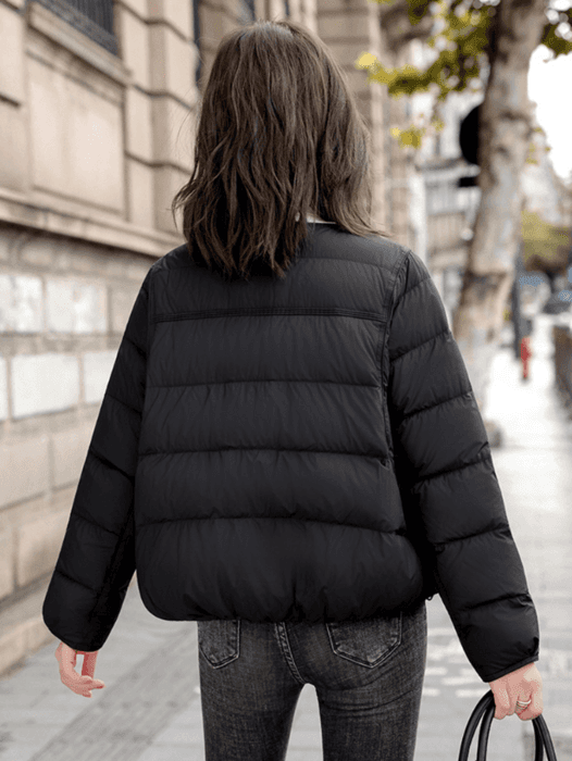 骨格ストレートラウンドネックライトダウンコート