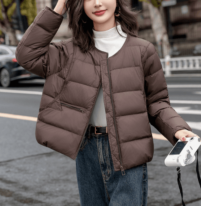 骨格ストレートラウンドネックライトダウンコート