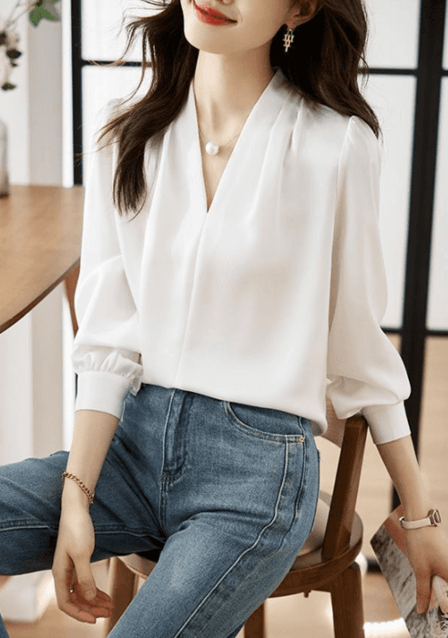 骨格ストレートVネックシフォンブラウス
