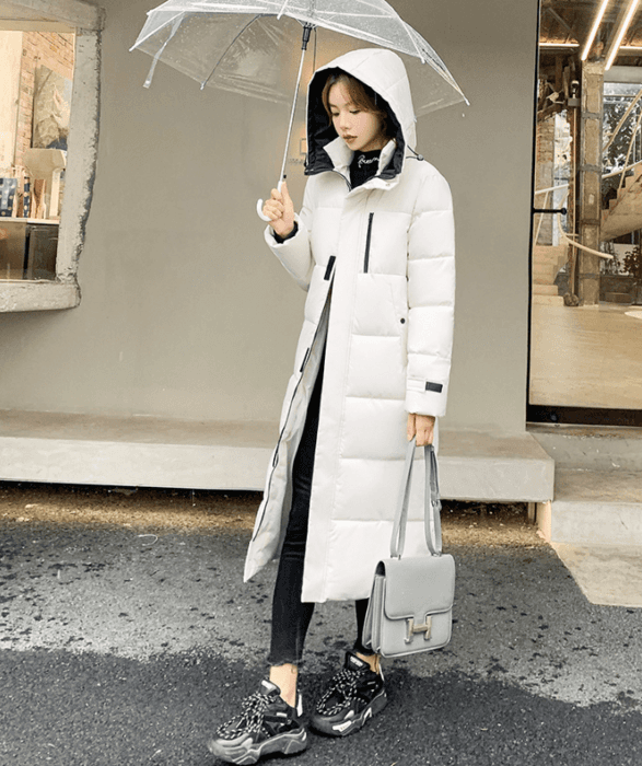 骨格ストレートフード付きロングダウンコート