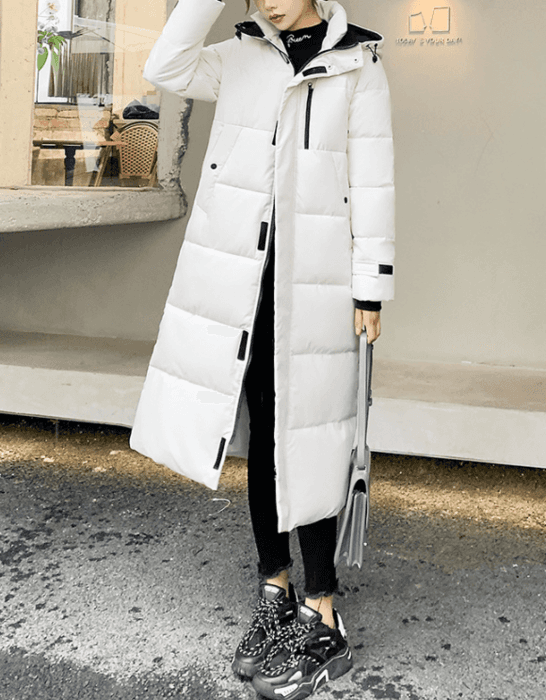 骨格ストレートフード付きロングダウンコート