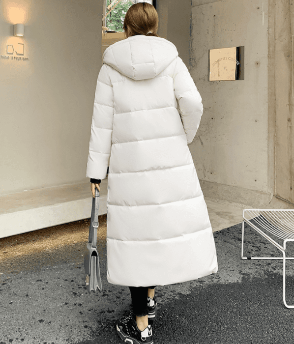 骨格ストレートフード付きロングダウンコート