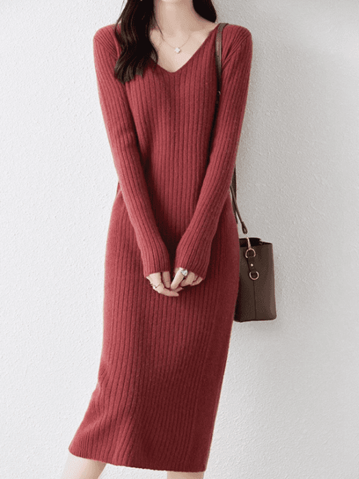 骨格ストレートVネックリブニットワンピース