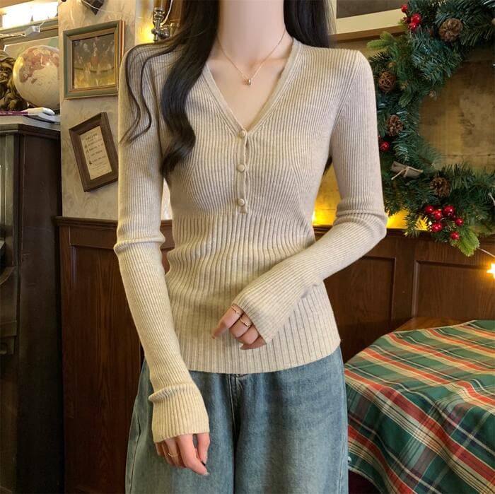 骨格ストレートVネックリブトップス