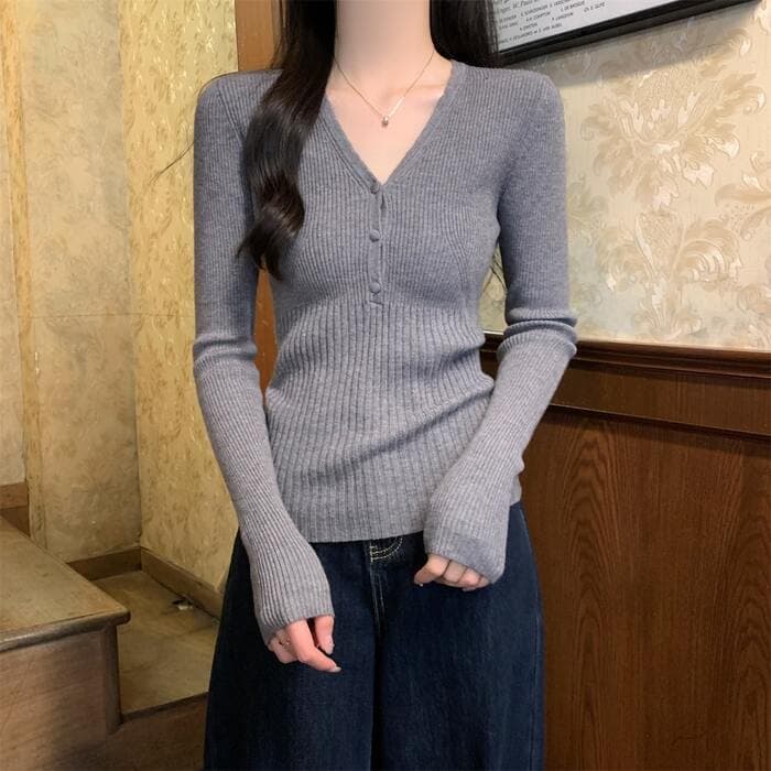 骨格ストレートVネックリブトップス