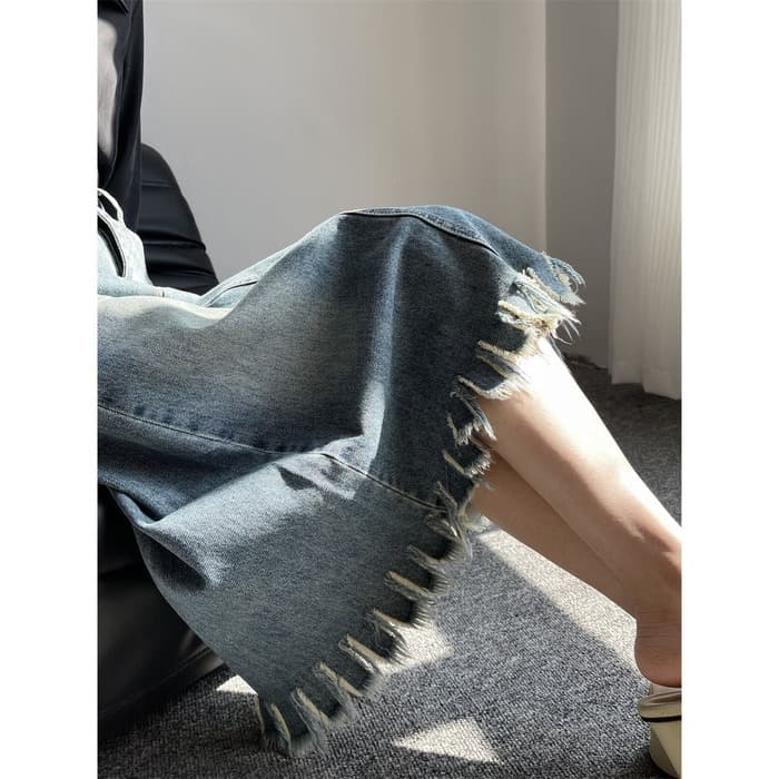 骨格ストレートカットオフデニムスカート