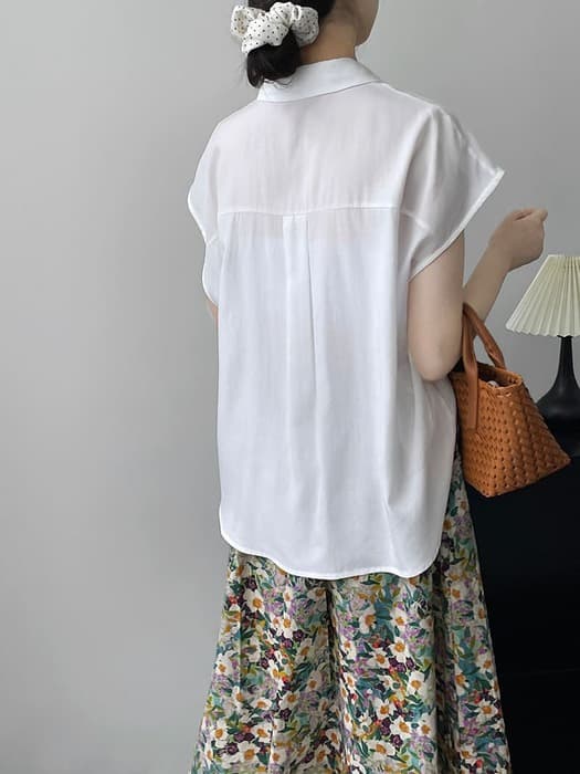 骨格ストレートスリムフィットシャツ