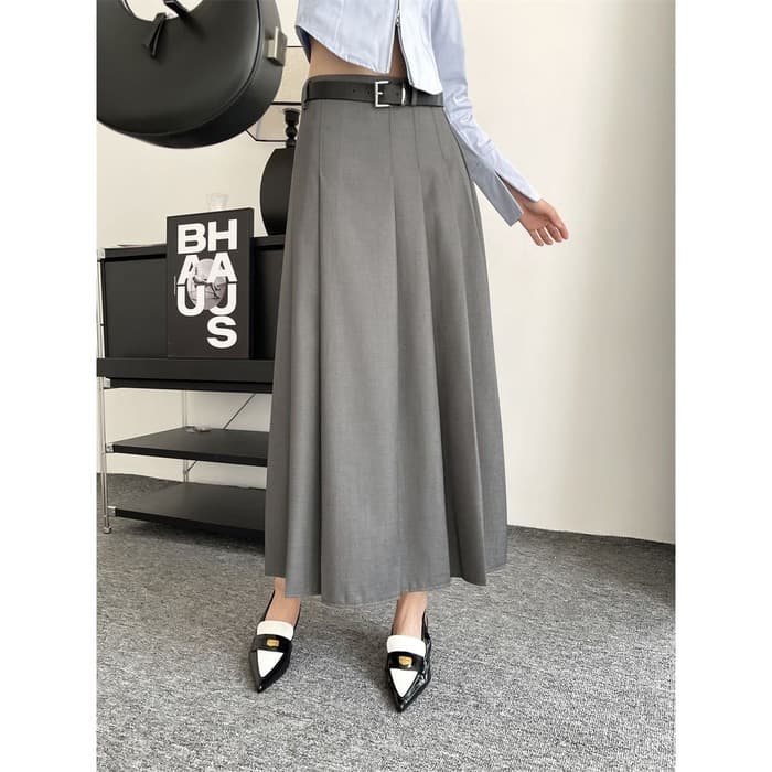 骨格ストレートフィットプリーツスカート
