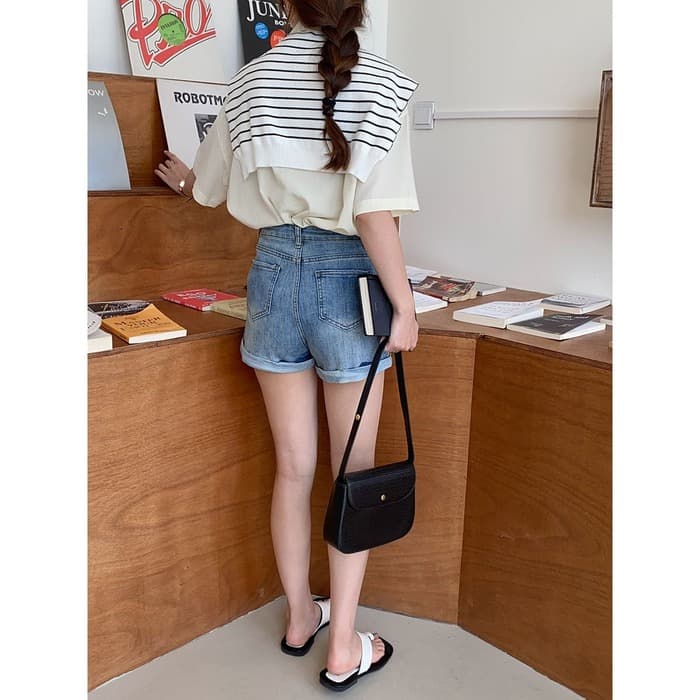 骨格ストレートショートパンツ