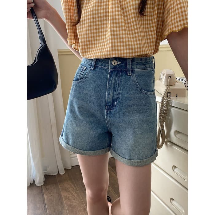 骨格ストレートデニムショートパンツ