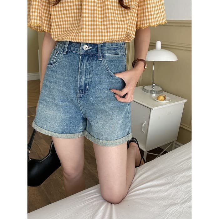骨格ストレートデニムショートパンツ
