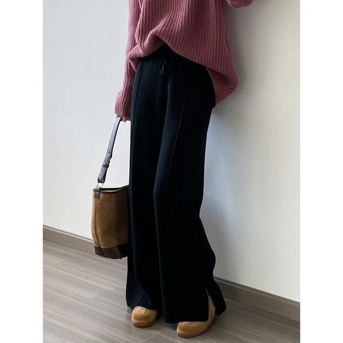 骨格ストレートワイドニットパンツ