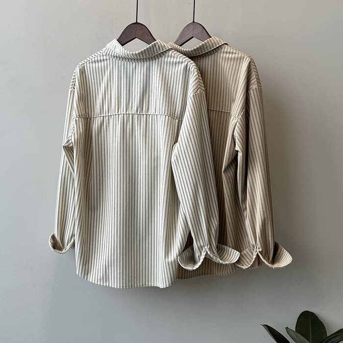 骨格ストレートストライプシャツトップス