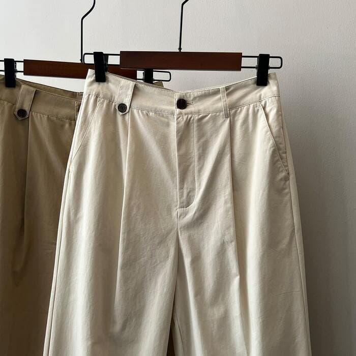 骨格ストレートワンタックストレートパンツ