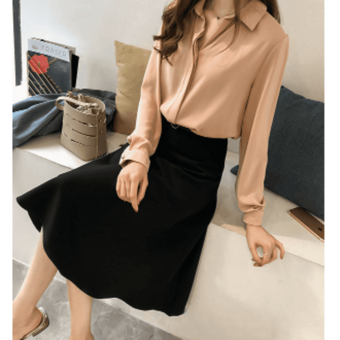 骨格ストレートシンプルブラウストップス