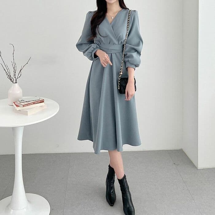 骨格ストレートカシュクールワンピース