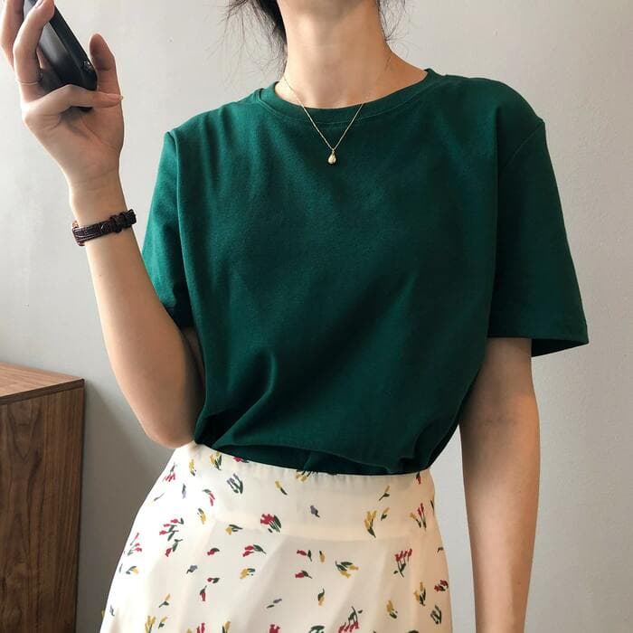 骨格ストレートラウンドネックTシャツ