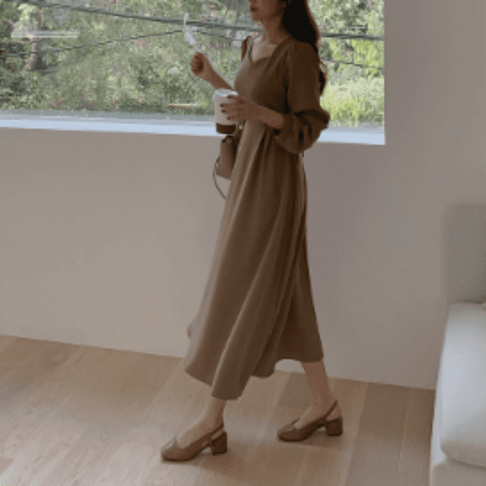 骨ストレートパフスリーブバックリボンワンピース