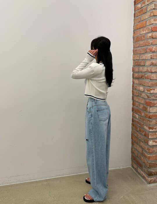 骨格ストレートカットライトデニムパンツ