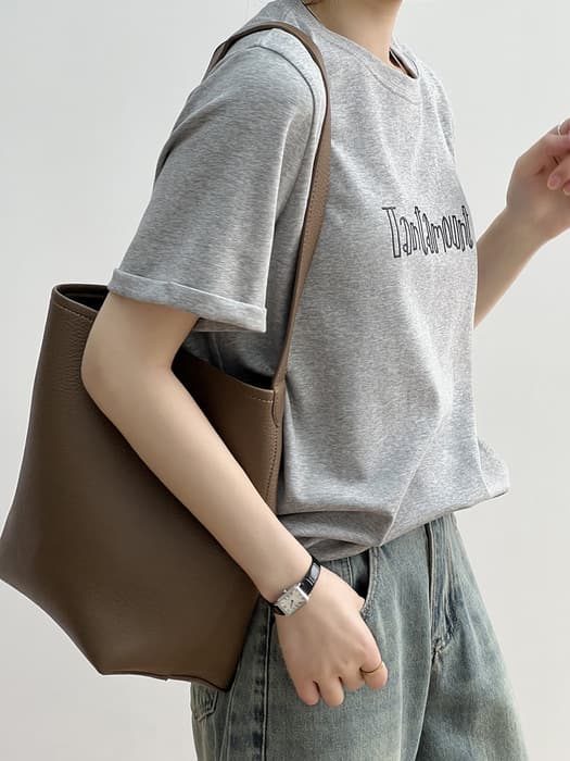 骨格ストレートレター半袖 T シャツ