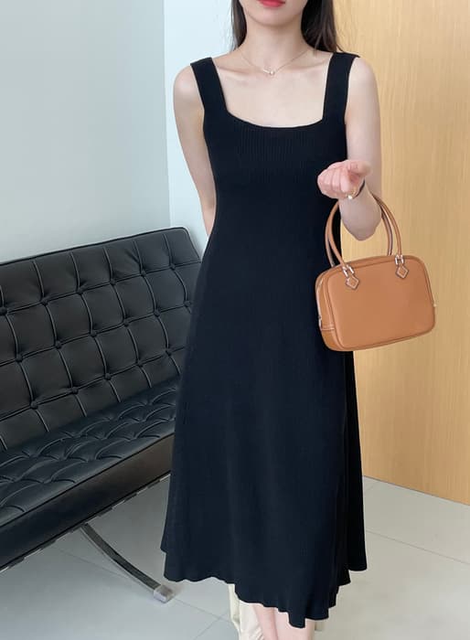 骨格ストレートスリムフィットワイドニットワンピース