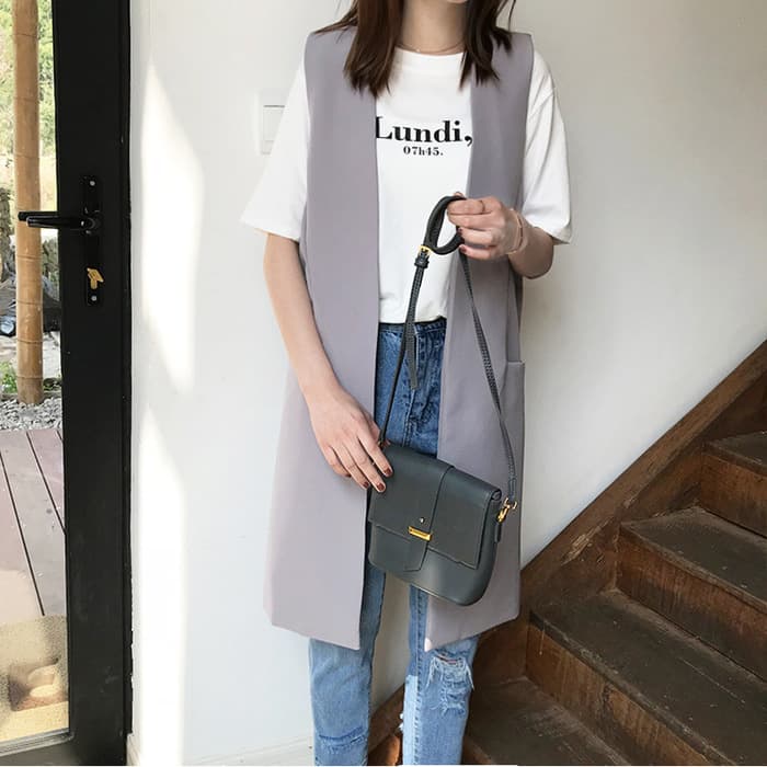 骨格ストレートシンプルスリットジレ