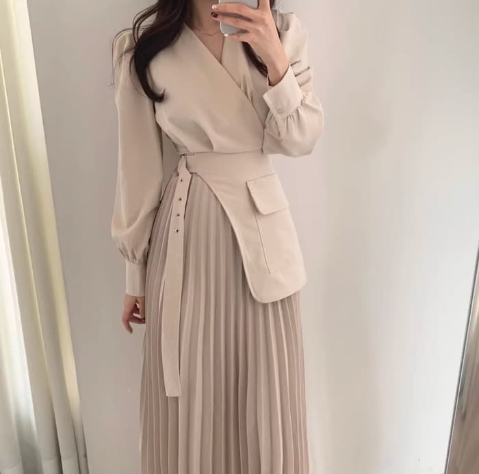 骨格ストレートアシメプリーツロングワンピース