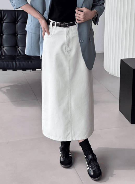 骨格ストレートバックスリットデニムスカート