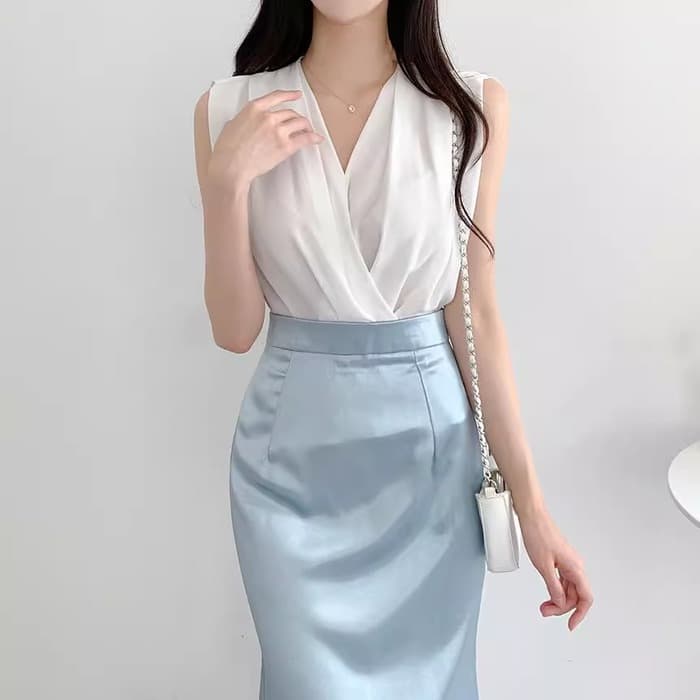 絶対買い!骨格ストレート向け華やかブラウス5選